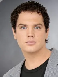 배우, 제작/기획인 제임스 E. 폴리의 대표 이미지