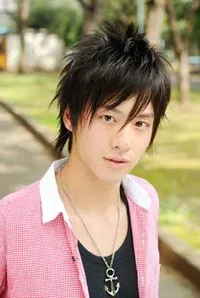 영화배우인 와타나베 슈의 대표 이미지