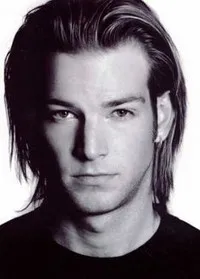 영화배우인 숀 브로스넌의 대표 이미지