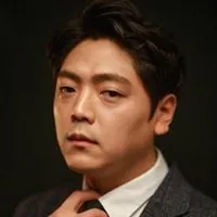 영화배우인 강신하의 대표 이미지