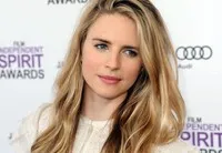 영화배우, 시나리오작가인 브릿 말링의 대표 이미지