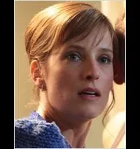 배우인 줄리 베르나드의 대표 이미지