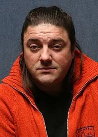 배우인 고란 노보예크의 대표 이미지