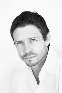 영화배우인 맷 네이블의 대표 이미지