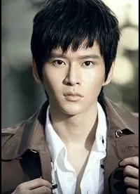 배우인 황명의 대표 이미지