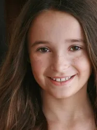 배우인 피아노 페리의 대표 이미지