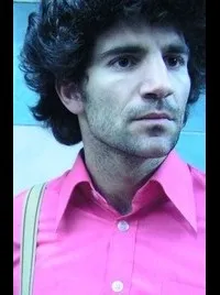 배우인 토마 쿠진의 대표 이미지