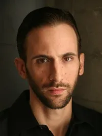 영화배우인 베르나르도 데 파울라의 대표 이미지