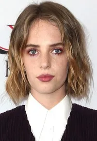 영화배우인 마야 호크의 대표 이미지