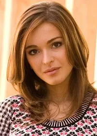 영화배우인 아그니야 디트코브스키트의 대표 이미지