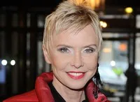 배우인 에바 블라시치크의 대표 이미지