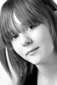 성우인 킴벌리아 버그의 대표 이미지