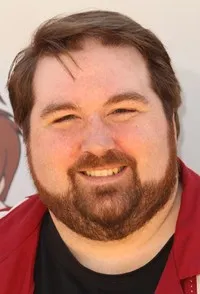 성우, 배우, 감독, 각본인 트래비스 오우츠의 대표 이미지