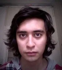 영화배우인 킴 팔크의 대표 이미지