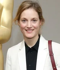 영화배우인 빅키 크리엡스의 대표 이미지