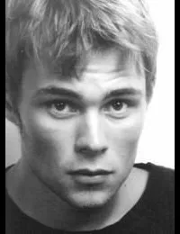 배우인 패트릭 존 플루거의 대표 이미지