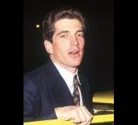 배우인 존 케네디 쥬니어의 대표 이미지