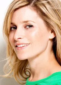 영화배우인 로지 펠너의 대표 이미지