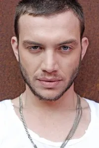 영화배우인 오즈 제하비의 대표 이미지