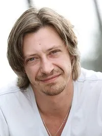 음악감독, 영화배우인 키릴 피로고프의 대표 이미지