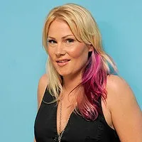 영화배우인 제시 와이즈먼의 대표 이미지