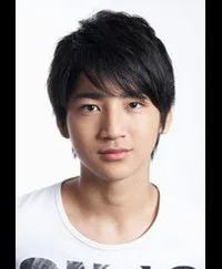 영화배우인 우지 키요타카의 대표 이미지