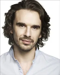 영화배우인 에드워드 아크로트의 대표 이미지