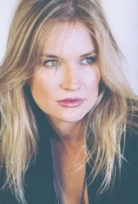 영화배우인 킴 잭슨의 대표 이미지