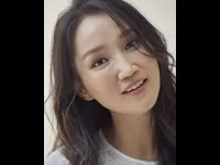 연극배우인 박보경의 대표 이미지