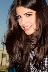 영화배우인 셰나즈 트리수리의 대표 이미지