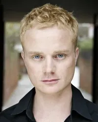 영화배우인 루카스 하센의 대표 이미지