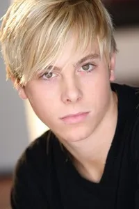 영화배우인 라이커 린치의 대표 이미지