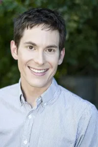 영화배우인 마이크 브룬의 대표 이미지