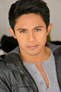 영화배우인 클리포드 바냐게일의 대표 이미지