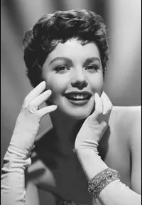 영화배우인 콜린 밀러의 대표 이미지