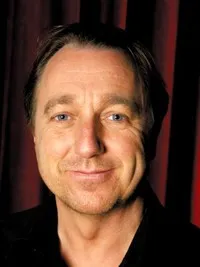 영화배우인 마르크 라우브리스의 대표 이미지