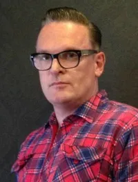 영화배우인 토니 피츠의 대표 이미지