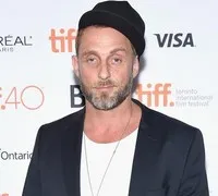 영화배우인 롤랜드 묄러의 대표 이미지