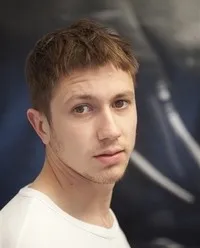 영화배우인 바스티앙 부이용의 대표 이미지