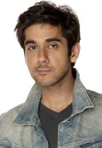 시나리오작가인 비나이 비르마니의 대표 이미지