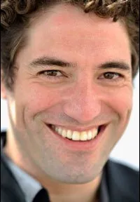 영화배우인 누노 로페스의 대표 이미지