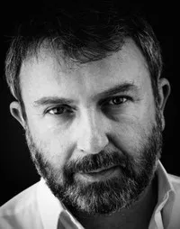 영화배우인 나이젤 오닐의 대표 이미지