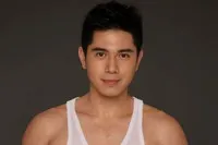 영화배우인 파울로 아벨리노의 대표 이미지