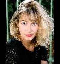 영화배우인 카롤린 앙글라드의 대표 이미지