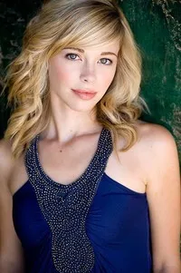 영화배우인 스카일러 발로의 대표 이미지