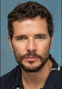 영화배우인 다니엘 드 올리베이라의 대표 이미지