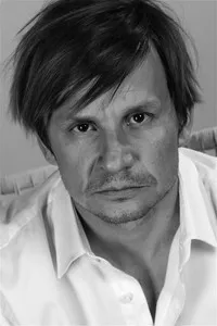 영화배우인 바르트워미에이 토파의 대표 이미지