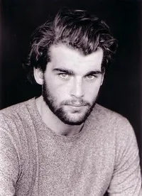 영화배우인 스탠리 웨버의 대표 이미지