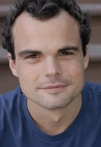 영화배우인 스티븐 플런켓의 대표 이미지