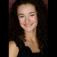 영화배우인 켈리 맥의 대표 이미지